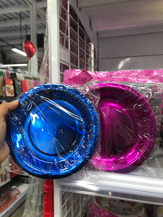 Platos metálicos