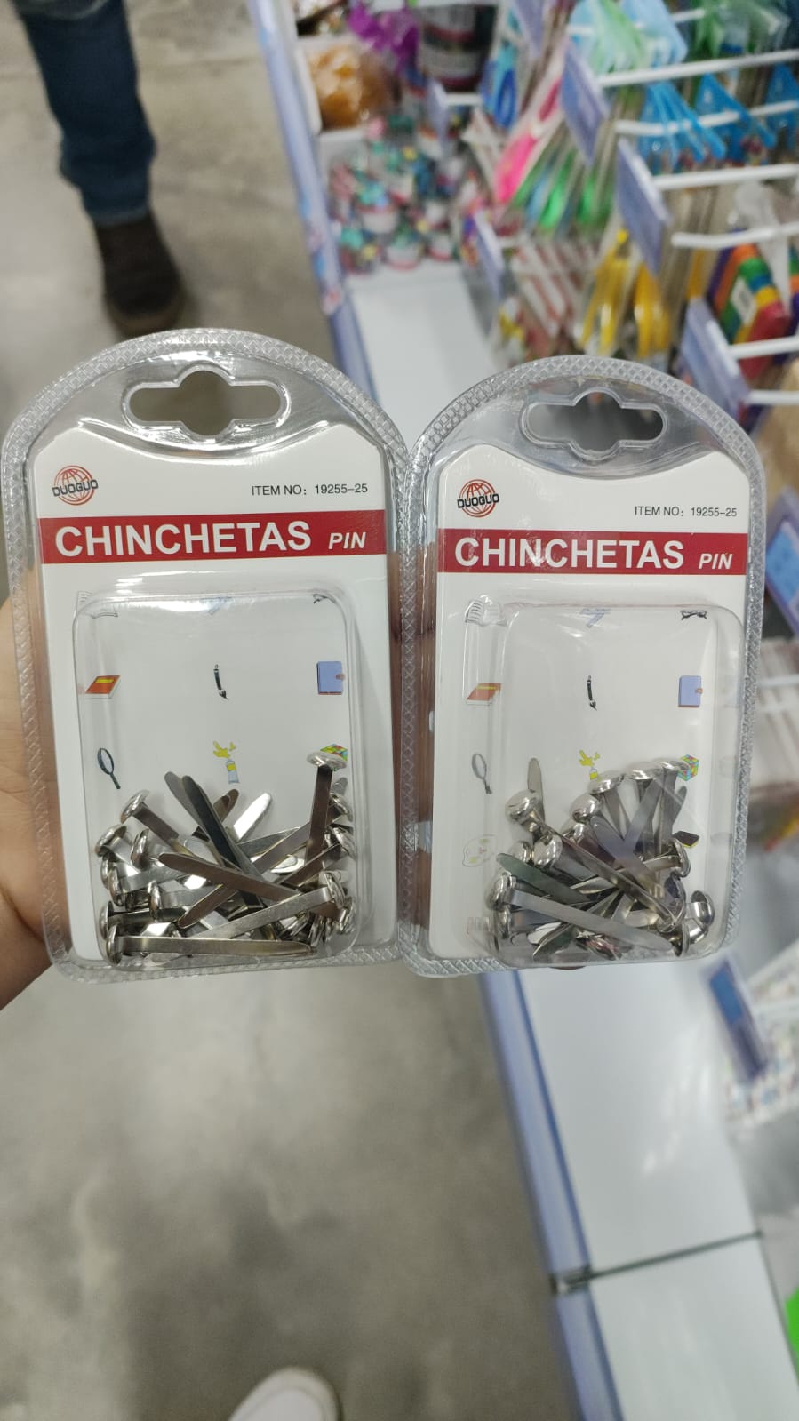 Ataches
