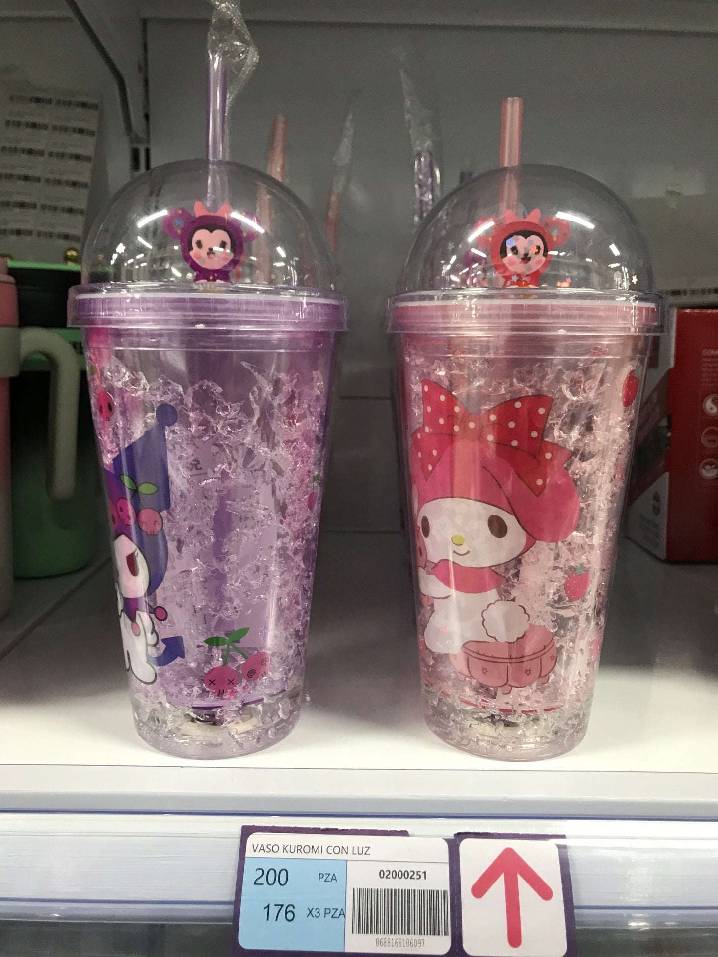 Vaso kuromi con luz