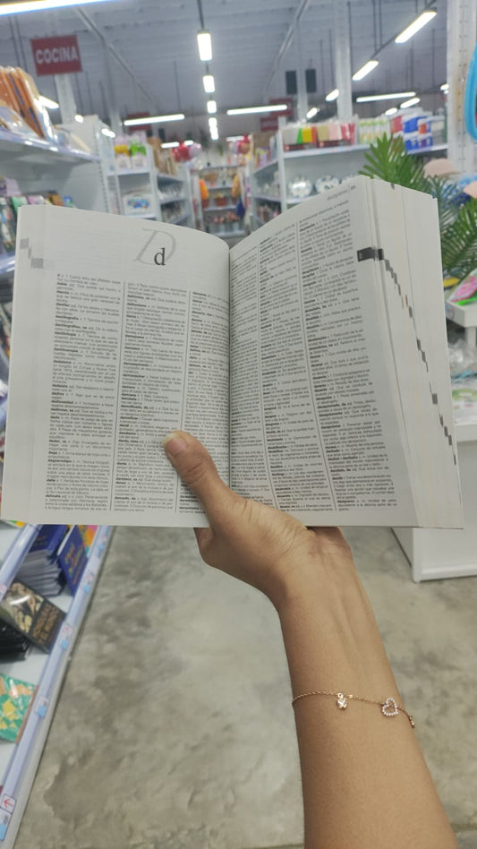 Diccionario lengua española Larousse verde