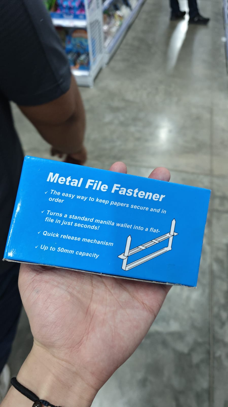 Paper fastener